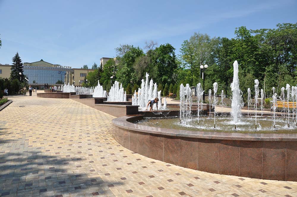 Фото 06 Фонтан в парке ДКиТ им. Ленина
