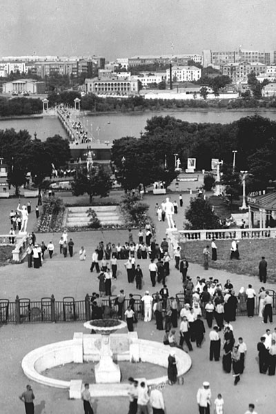 Фото 08 Фонтаны в парке им Щербакова